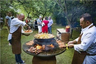 Bærbar udendørs grill til fest