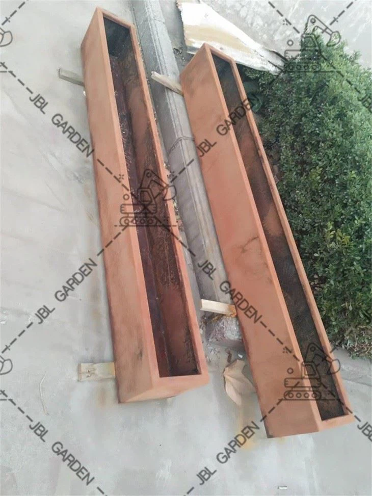 Veradek Tall Planter