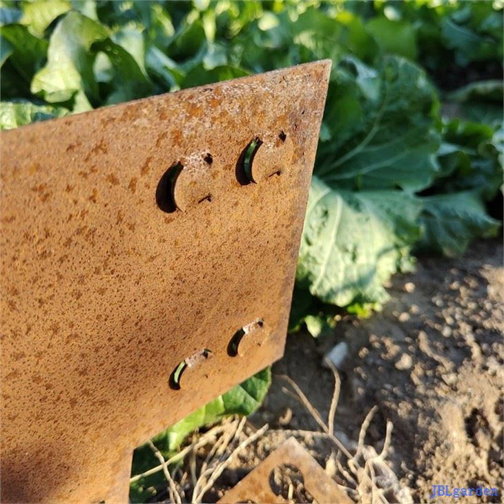 Weather-resistant And Maintenance-free Lawn Edging